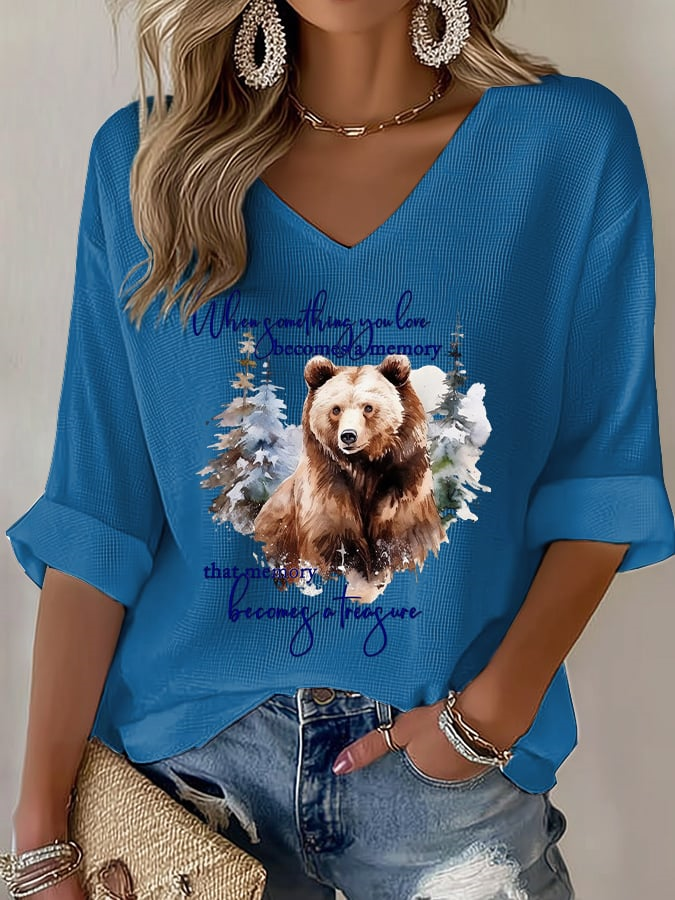 V-Neck Retro Grizzly 399 Queen Of The Tetons When Something You Love Becomes A Memory That Memory Becomes A Treasure Print T-Shirt