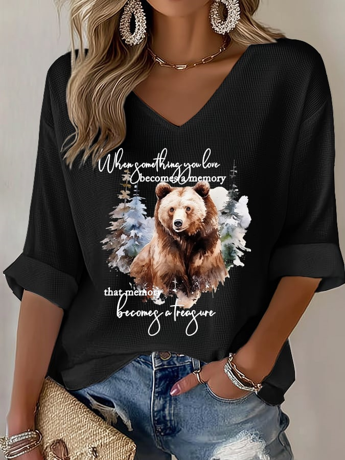 V-Neck Retro Grizzly 399 Queen Of The Tetons When Something You Love Becomes A Memory That Memory Becomes A Treasure Print T-Shirt