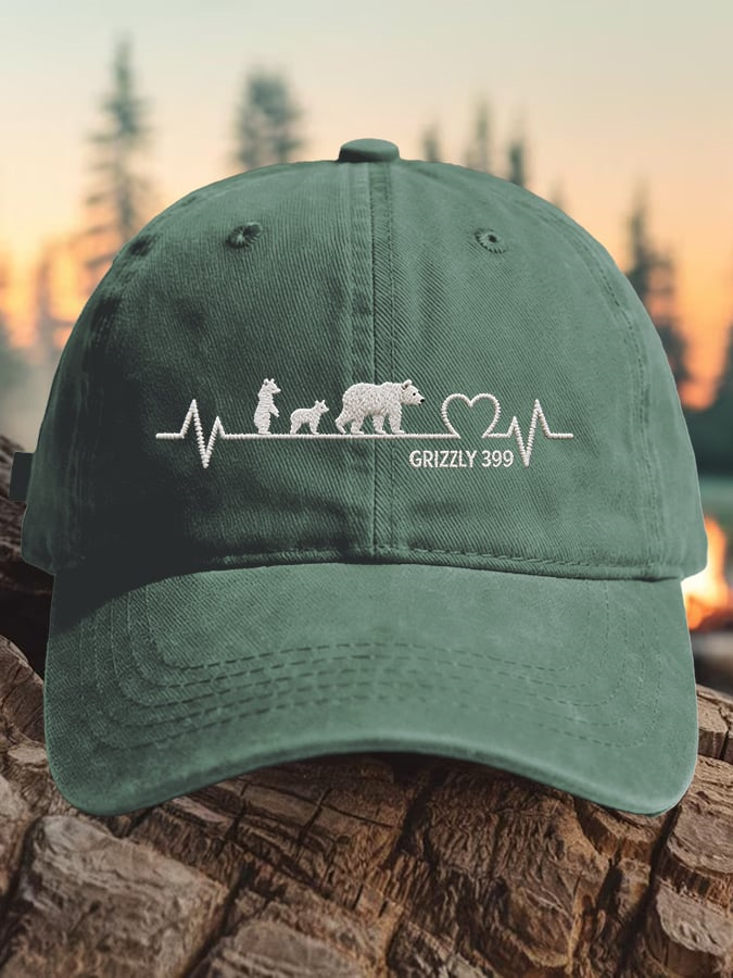 Retro Queen Of The Tetons Grizzly 399 Print Baseball Cap