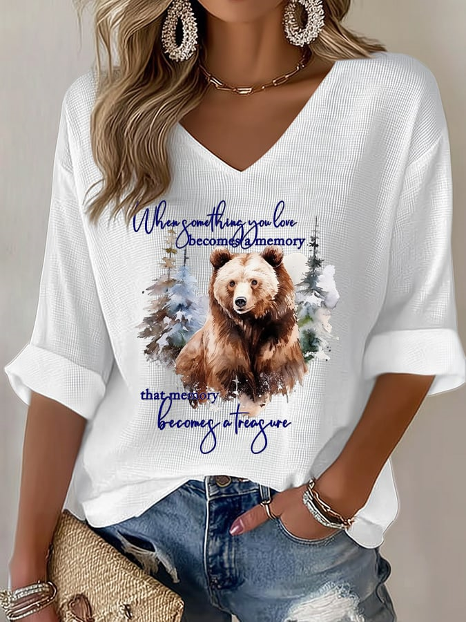 V-Neck Retro Grizzly 399 Queen Of The Tetons When Something You Love Becomes A Memory That Memory Becomes A Treasure Print T-Shirt